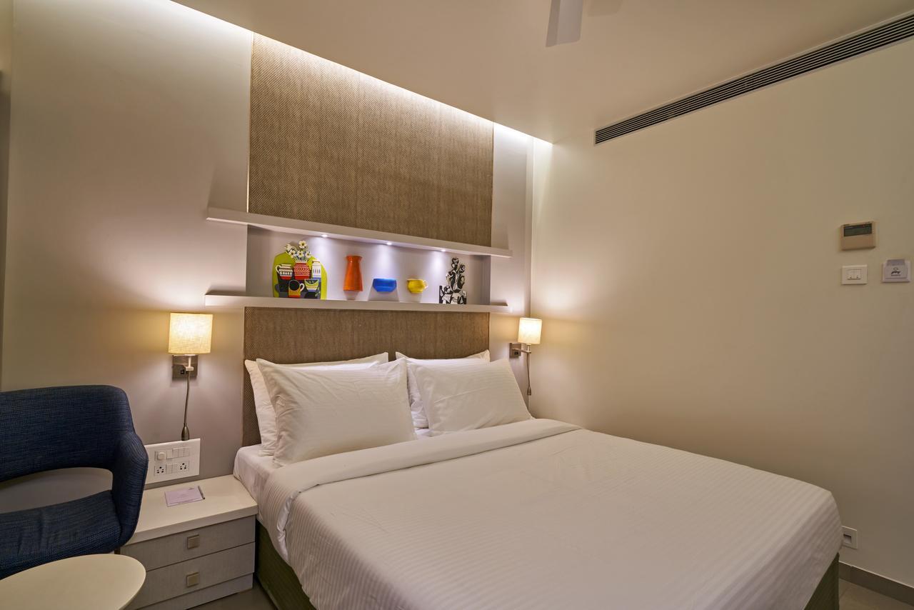 Hotel Atharv Top Rated Business Hotel In โกลฮาปูร์ ภายนอก รูปภาพ