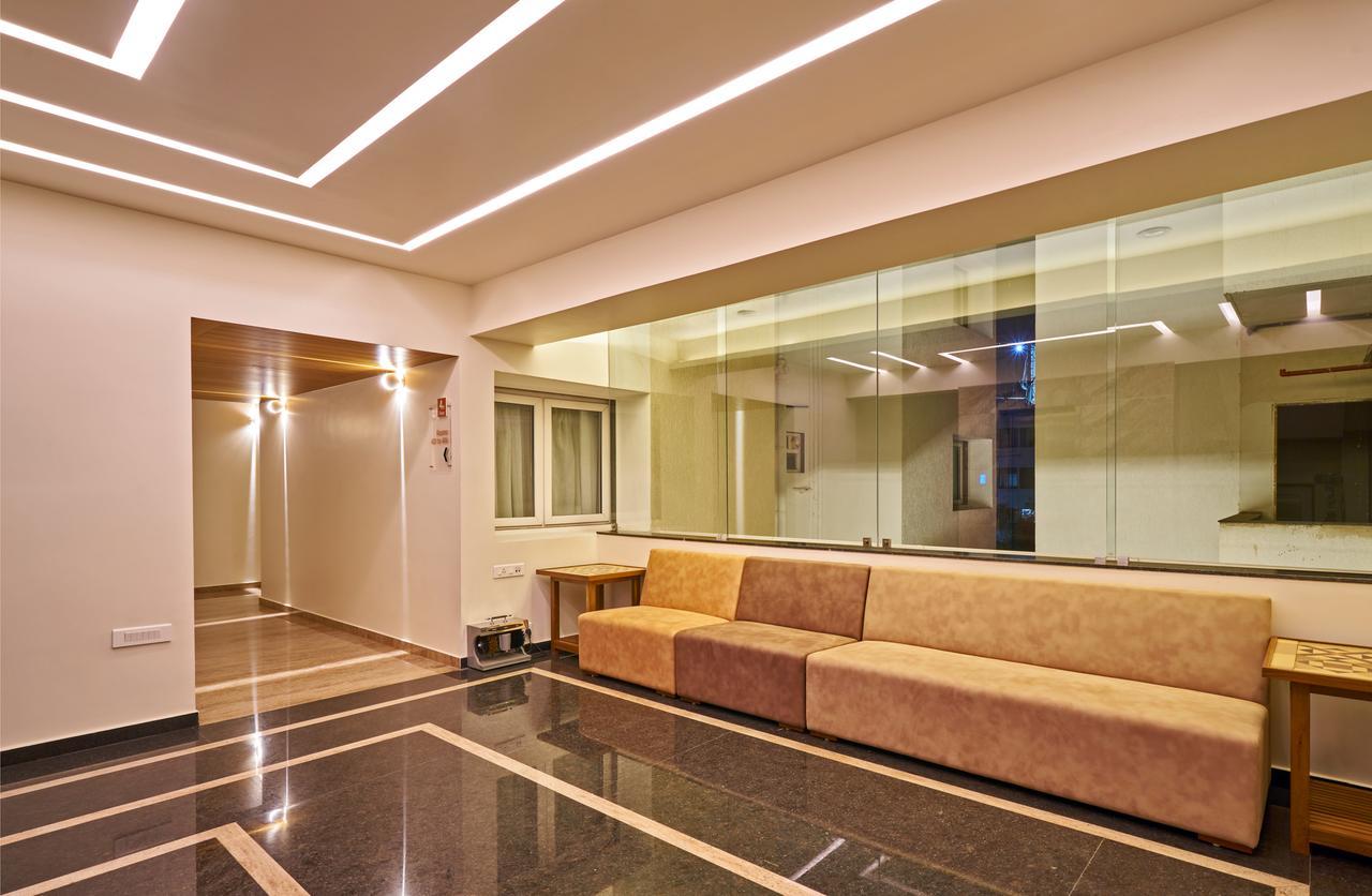 Hotel Atharv Top Rated Business Hotel In โกลฮาปูร์ ภายนอก รูปภาพ