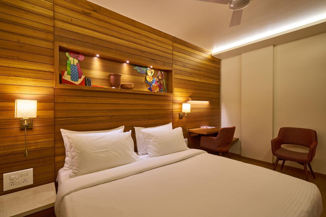 Hotel Atharv Top Rated Business Hotel In โกลฮาปูร์ ภายนอก รูปภาพ